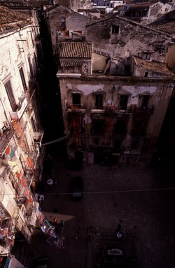 VUCCIRIA anni 90. Fotografie di Giulio Azzarello &copy;2022.