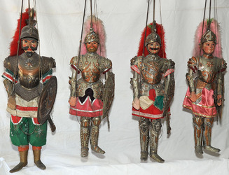 PUPI SICILIANI del 900 e dell 800. Collezione Cuticchio. Fotografie di Giulio Azzarello &copy;2014.