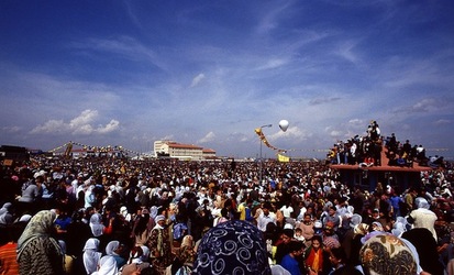 NEWROZ marzo 2001. Curdistan turco. Fotografie di Giulio Azzarello ©2001 2022. NEWROZ marzo 2001. Curdistan turco. Fotografie di Giulio Azzarello ©2001 2022.