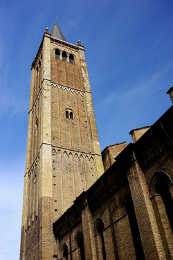 PARMA centro storico. Fotografie di Giulio Azzarello &copy;2016.