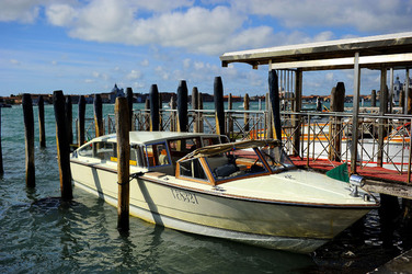 LUNGOMARE di VENEZIA. Fotografie di Giulio Azzarello &copy;2016.