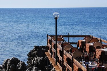 CEFALU e il suo Duomo in Sicilia. Fotografie di Giulio Azzarello &copy;2014.
