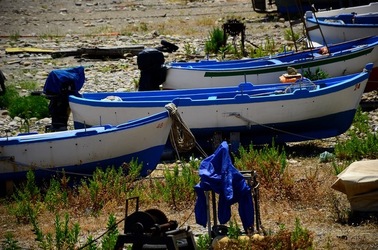 BARCHE da PESCA fotografie di Giulio Azzarello © 2019. BARCHE da PESCA fotografie di Giulio Azzarello © 2019.