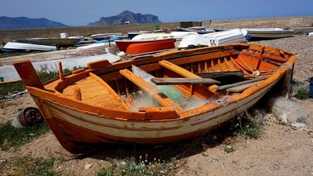 BARCHE. Fotografie di Giulio Azzarello ©2022.