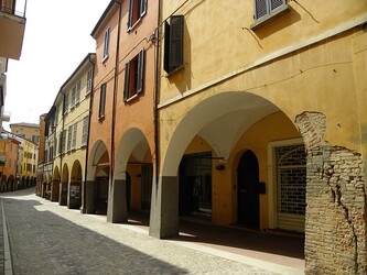 CESENA e il suo centro storico. Fotografie di Giulio Azzarello &copy;2014.