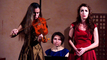 CARLO MAGNO spettacolo epico di e con Mimmo Cuticchio. Fotografie di Giulio Azzarello &copy;2014.