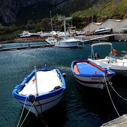 BARCHE. Fotografie di Giulio Azzarello ©2022.