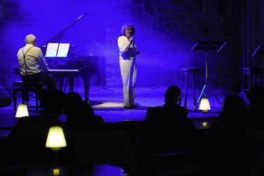 JAZZ spettacolo di Moschella Mulè. Fotografie di Giulio Azzarello ©2016. JAZZ spettacolo di Moschella Mulè. Fotografie di Giulio Azzarello ©2016.