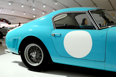 MUSEO ENZO FERRARI di Modena. Fotografie di Giulio Azzarello &copy;2016.