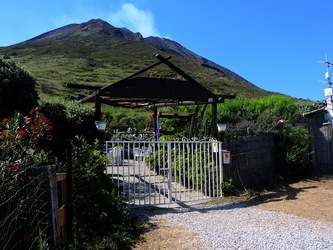STROMBOLI fotografie di Giulio Azzarello ©2020. STROMBOLI fotografie di Giulio Azzarello ©2020.