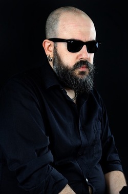 ALESSIO BOSCO musicista compositore. Fotografie di Giulio Azzarello &copy;2018.