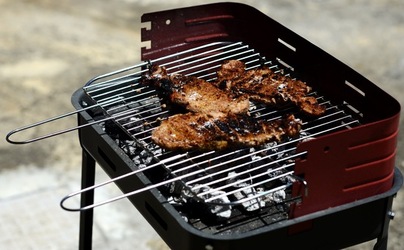 CARNE RUSTICA fotografie di Giulio Azzarello ©2019. CARNE RUSTICA fotografie di Giulio Azzarello ©2019.