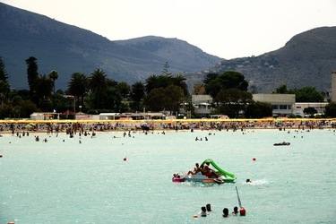 MONDELLO. Fotografe di Giulio Azzarello &copy;2023.