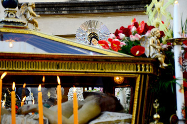 PROCESSIONI religiose per la Pasqua a Palermo. Fotografie di Giulio Azzarello ©2016. PROCESSIONI religiose per la Pasqua a Palermo. Fotografie di Giulio Azzarello ©2016.