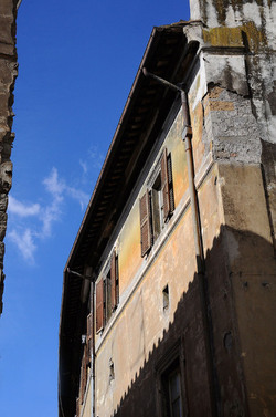 VITERBO e il suo centro storico. Fotografie di Giulio Azzarello &copy;2014.