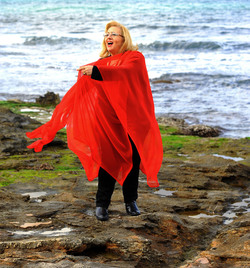 SARA FAVARO attrice e scrittrice italiana. Fotografie di Giulio Azzarello &copy;2015 2016.