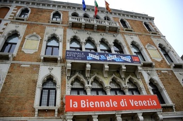 BIENNALE di VENEZIA 2017 la citt&agrave; particolari. Fotografie di Giulio Azzarello &copy;2018.