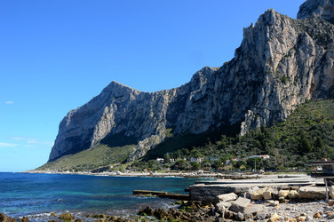 CAPO GALLO riserva marina e naturalistica a Palermo panoramiche e particolari. Fotografie di Giulio Azzarello ©2014. CAPO GALLO riserva marina e naturalistica a Palermo panoramiche e particolari. Fotografie di Giulio Azzarello ©2014.