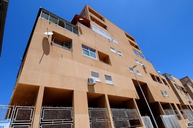 IL QUARTIERE ZEN di Palermo. Fotografie di Giulio Azzarello ©2014. IL QUARTIERE ZEN di Palermo. Fotografie di Giulio Azzarello ©2014.