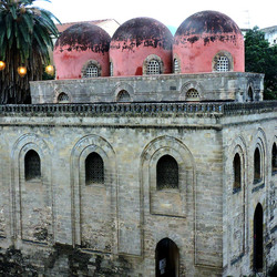 PALERMO particolari del centro storico. Fotografie di Giulio Azzarello &copy;2016.
