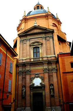 BOLOGNA centro storico. Fotografie di Giulio Azzarello ©2016. BOLOGNA centro storico. Fotografie di Giulio Azzarello ©2016.
