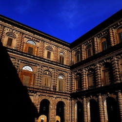 FIRENZE fotografie di Giulio Azzarello &copy;2022.