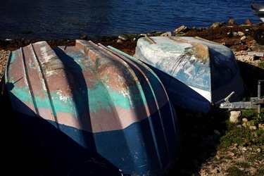 BARCHE. Fotografie di Giulio Azzarello ©2022. BARCHE. Fotografie di Giulio Azzarello ©2022.