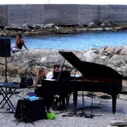 PIANOFORTE fotografie di Giulio Azzarello &copy;2020.