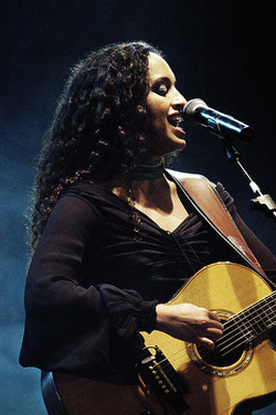 NOA artista musicista israeliana. Fotografie di Giulio Azzarello &copy;2014.