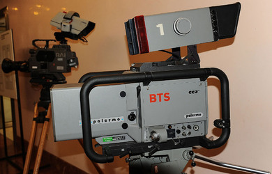 TELECAMERE RAI museo alla sede di Palermo. Fotografie di Giulio Azzarello ©2014. TELECAMERE RAI museo alla sede di Palermo. Fotografie di Giulio Azzarello ©2014.