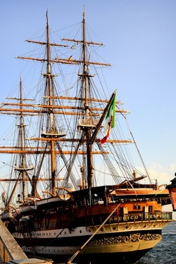 AMERIGO VESPUCCI fotografie di Giulio Azzarello ©2020. AMERIGO VESPUCCI fotografie di Giulio Azzarello ©2020.