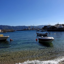 BARCHE. Fotografie di Giulio Azzarello &copy;2022.