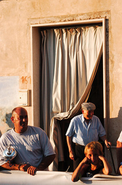 ANZIANI fotografie di Giulio Azzarello &copy;2014.