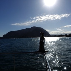 MONDELLO. Fotografie di Giulio Azzarello &copy;2024.