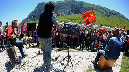 PORTELLA della Ginestra in Sicilia. Fotografie di Giulio Azzarello &copy;2014.
