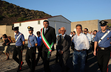 PROCESSIONE RELIGIOSA DEL MARE a Linosa. Fotografie di Giulio Azzarello ©2014. PROCESSIONE RELIGIOSA DEL MARE a Linosa. Fotografie di Giulio Azzarello ©2014.