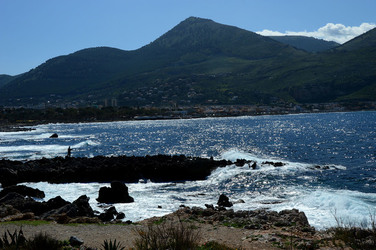 CAPO GALLO riserva marina e naturalistica a Palermo panoramiche e particolari. Fotografie di Giulio Azzarello ©2014. CAPO GALLO riserva marina e naturalistica a Palermo panoramiche e particolari. Fotografie di Giulio Azzarello ©2014.