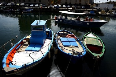 BARCHE da PESCA fotografie di Giulio Azzarello &copy;2019.