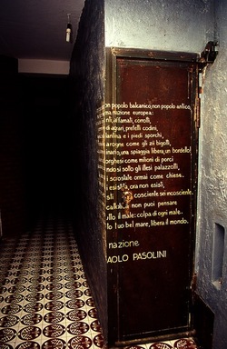 ATELIER SUL MARE fotografie di Giulio Azzarello &copy;2021.