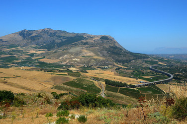 SEGESTA in Sicilia sito archeologico. Fotografie di Giulio Azzarello ©2014.