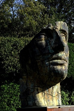 IGOR MITORAJ Giardino di Boboli. Fotografie di Giulio Azzarello &copy;2022.