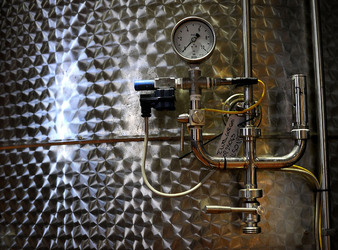 ACCIAI per il vino. Fotografie di Giulio Azzarello ©2016.