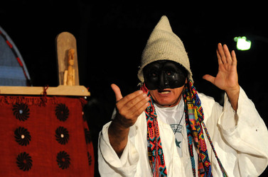 BRUNO LEONE e il suo Pulcinella spettacolo. Fotografie di Giulio Azzarello ©2014. BRUNO LEONE e il suo Pulcinella spettacolo. Fotografie di Giulio Azzarello ©2014.