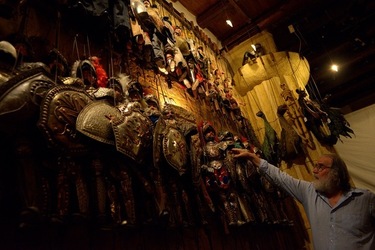 OPERA dei PUPI di Mimmo e Giacomo Cuticchio. Fotografie di Giulio Azzarello ©2020. OPERA dei PUPI di Mimmo e Giacomo Cuticchio. Fotografie di Giulio Azzarello ©2020.