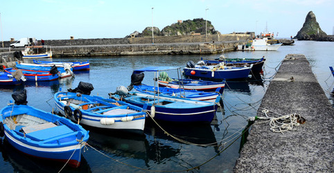 ACITREZZA in Sicilia. Fotografie di Giulio Azzarello &copy;2016.