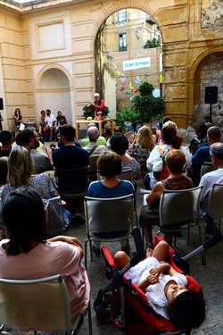 LA MACCHINA DEI SOGNI di Mimmo Cuticchio. Fotografie di Giulio Azzarello ©2020. LA MACCHINA DEI SOGNI di Mimmo Cuticchio. Fotografie di Giulio Azzarello ©2020.