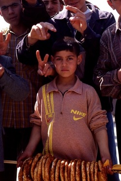 NEWROZ marzo 2001. Curdistan turco. Fotografie di Giulio Azzarello ©2001 2022. NEWROZ marzo 2001. Curdistan turco. Fotografie di Giulio Azzarello ©2001 2022.