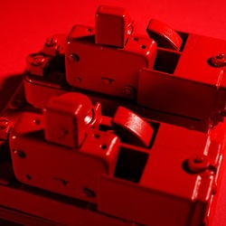 SCARPE. Fotografia di Giulio Azzarello ©2023. SCARPE. Fotografia di Giulio Azzarello ©2023.