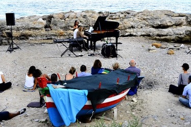 PIANOFORTE fotografie di Giulio Azzarello &copy;2020.