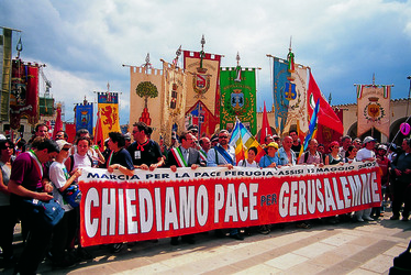 FOTOGRAFIE SPECIALI bianco e nero colore astratto concettuale grafico. Fotografie di Giulio Azzarello &copy;2014.